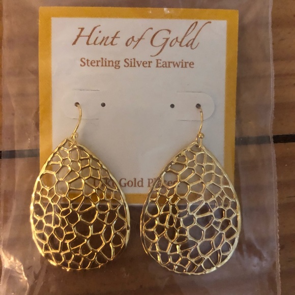 🌼 Beautiful Drop Earrings 🌼 - Picture 2 of 3